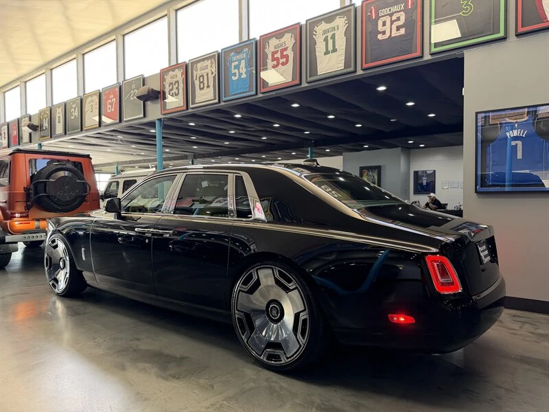 2022 Rolls-Royce Phantom VIII - Image 9 of 20