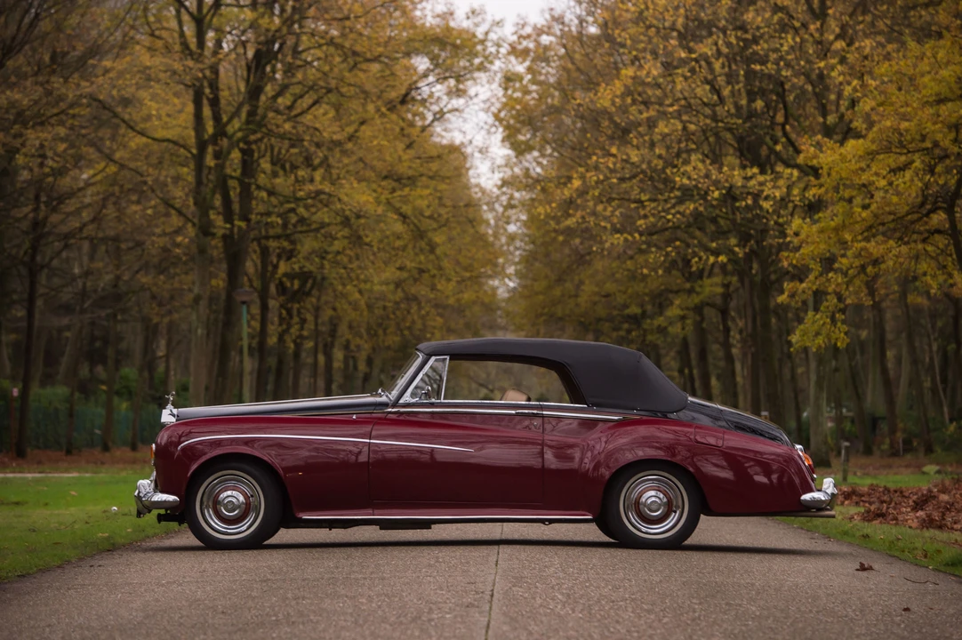Rolls-Royce Silver Cloud III - Image 2 of 18