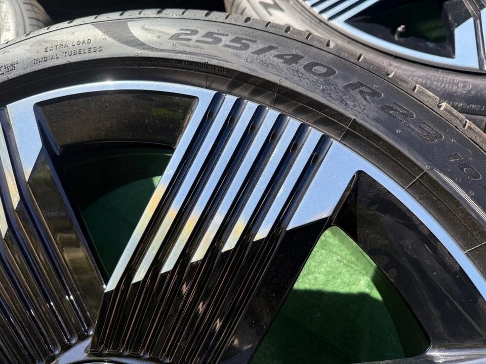 Rolls-Royce Spectre - Image 6 of 8