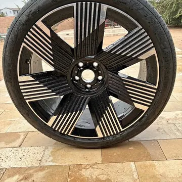 Rolls-Royce Spectre Coupe Wheels