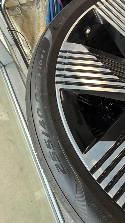Rolls-Royce Spectre - Image 3 of 6