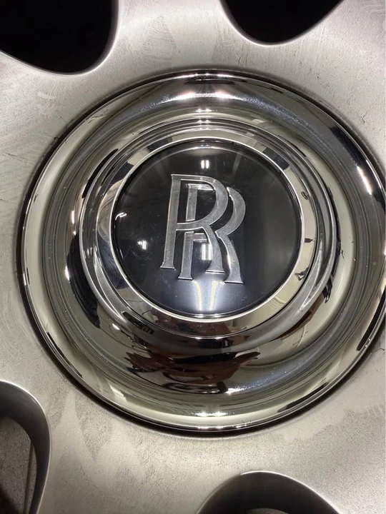 Rolls-Royce Wraith 2nd Gen - Image 2 of 2