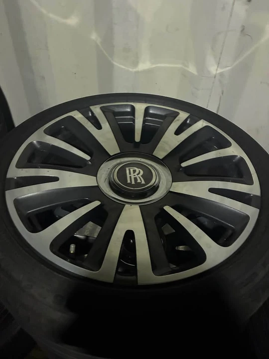 Rolls-Royce Ghost - Image 3 of 3
