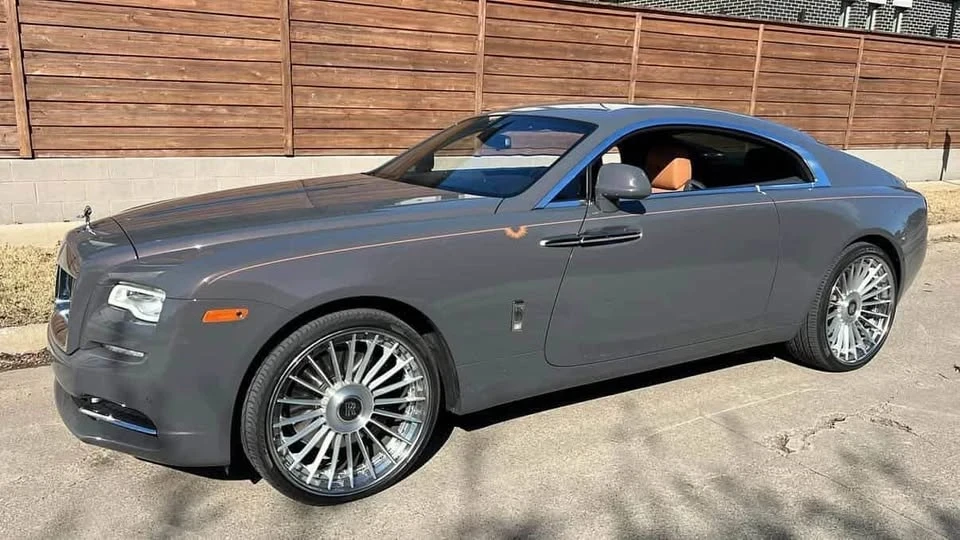 Rolls-Royce Wraith 2nd Gen - Image 2 of 10