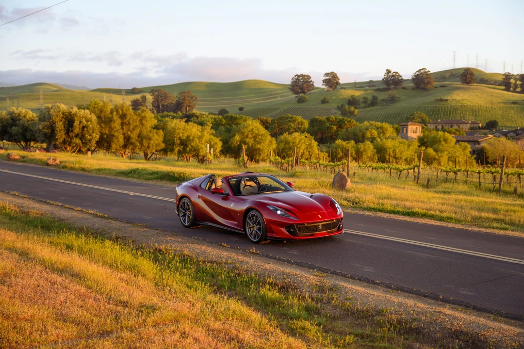 2022 Ferrari 812 GTS - Image 12 of 31