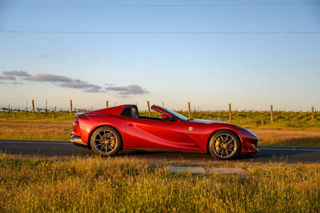 2022 Ferrari 812 GTS - Image 16 of 31