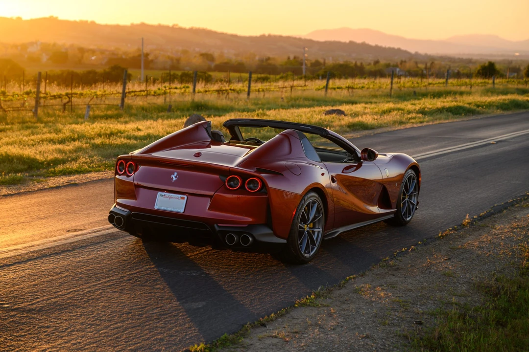 2022 Ferrari 812 GTS - Image 28 of 31