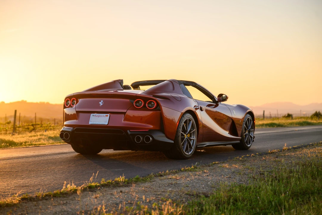 2022 Ferrari 812 GTS - Image 27 of 31