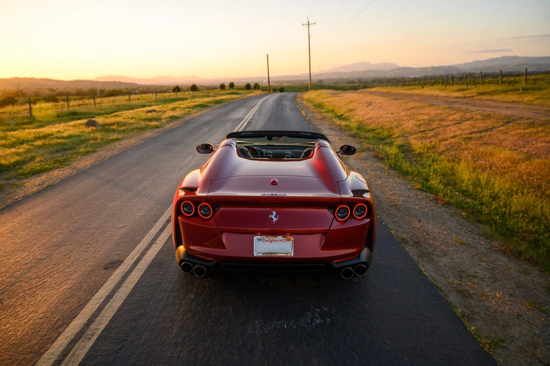 2022 Ferrari 812 GTS - Image 23 of 31