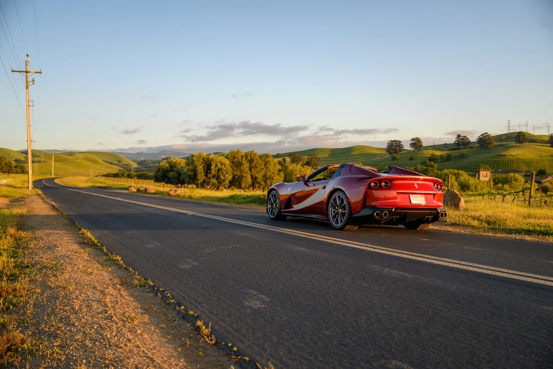 2022 Ferrari 812 GTS - Image 22 of 31