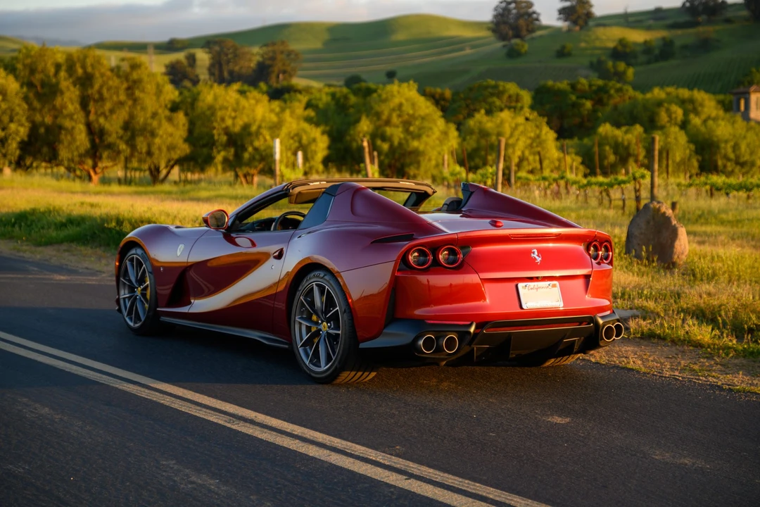 2022 Ferrari 812 GTS - Image 21 of 31
