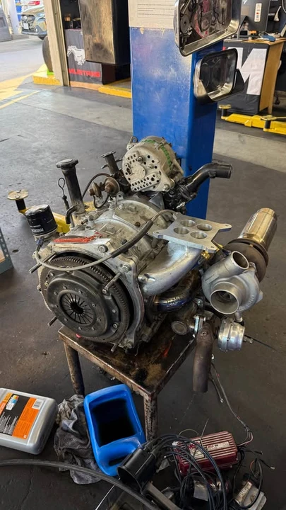 1992 Parts & Memorabilia Engines - Image 4 of 6