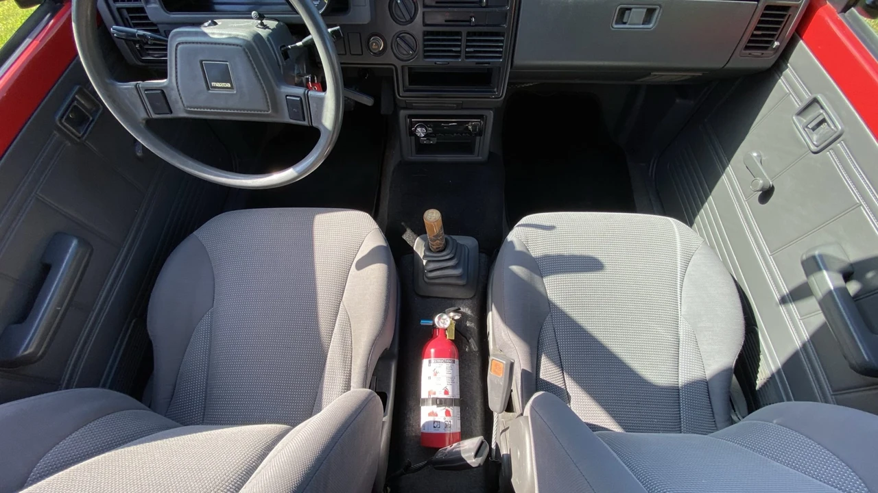 1990 Mazda B Series 4th Gen - Image 19 of 31