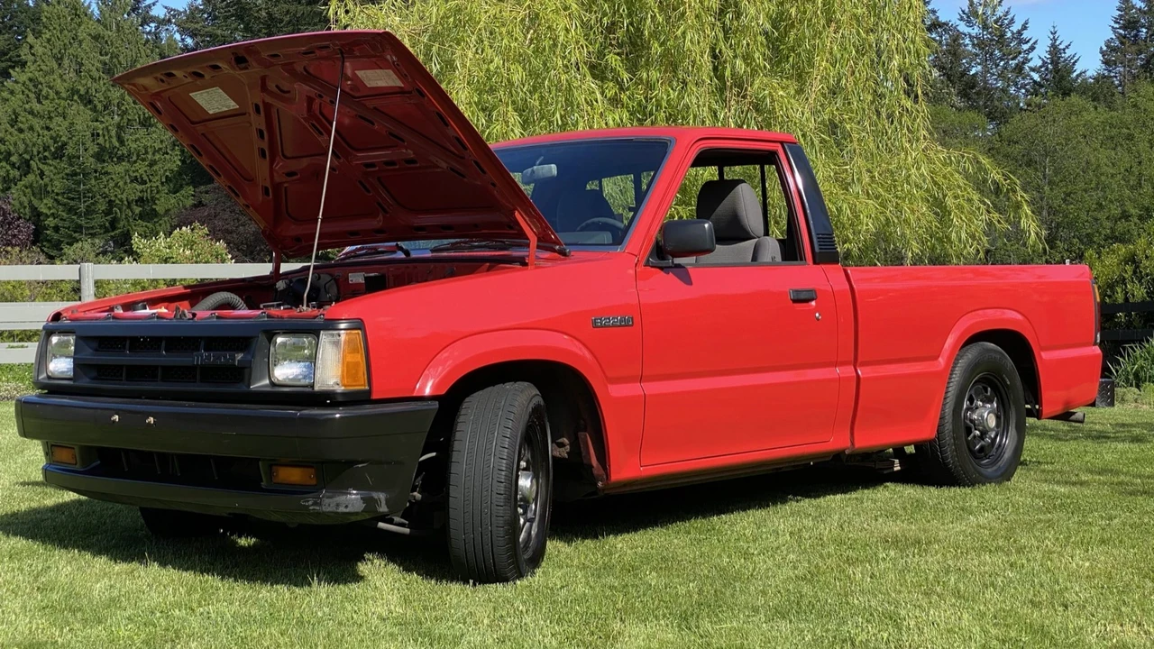 1990 Mazda B Series 4th Gen - Image 10 of 31