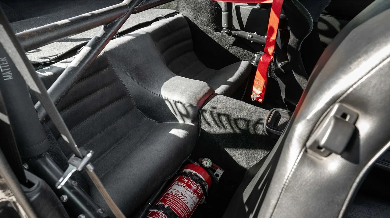 1988 Porsche 944 Turbo - Image 11 of 13