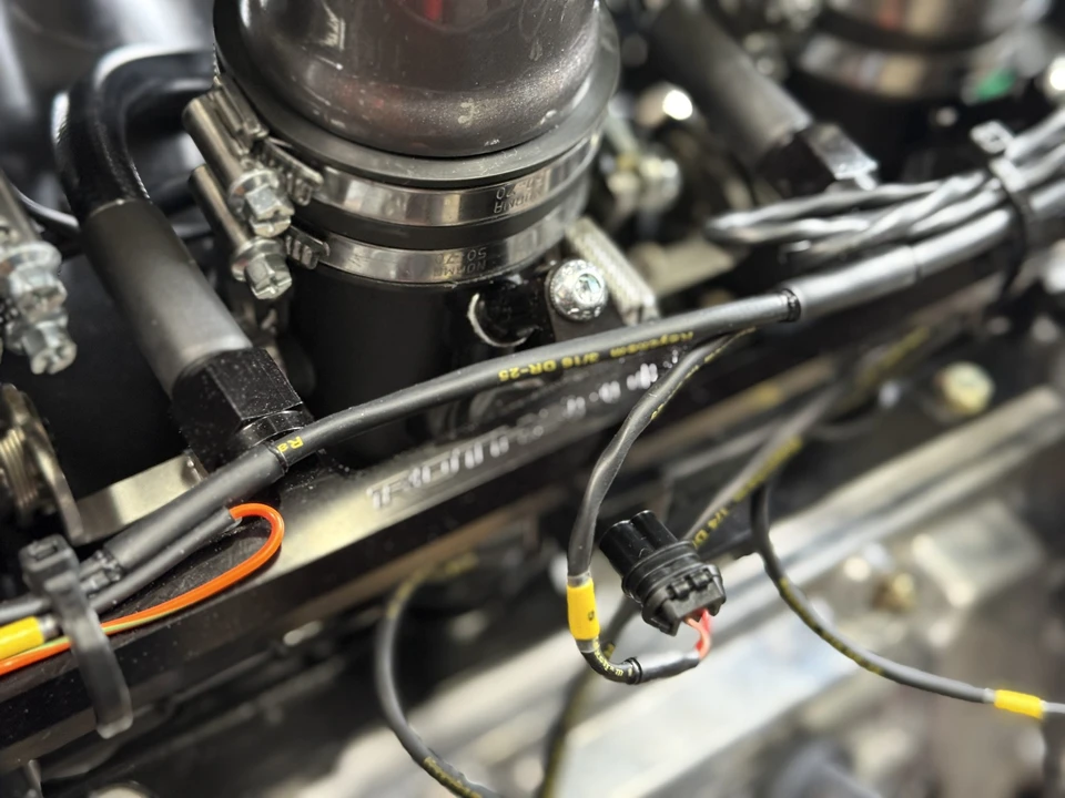 Parts & Memorabilia Engines - Image 17 of 31