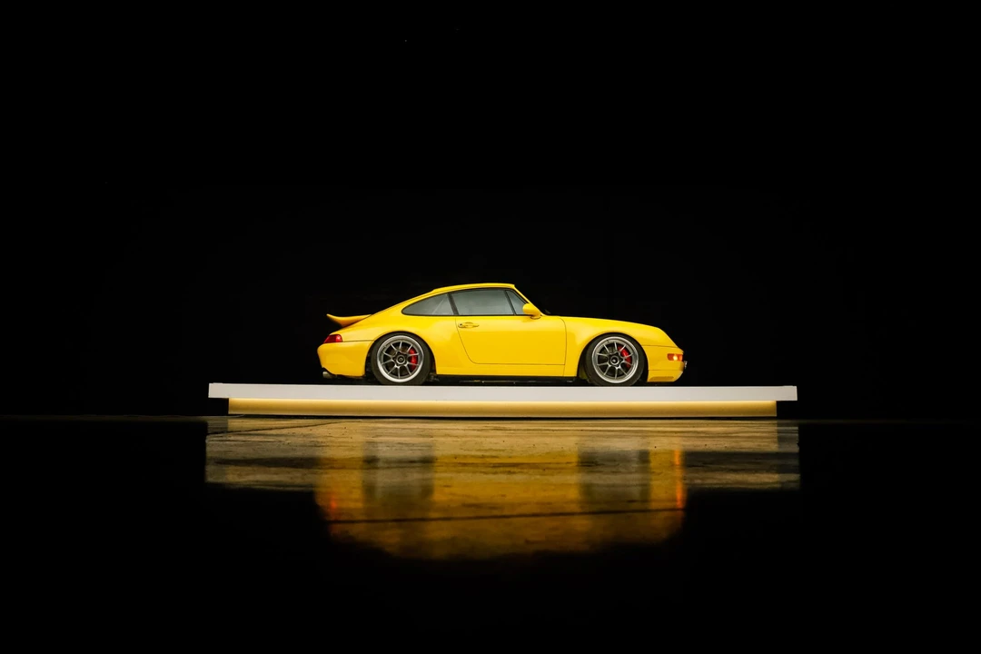 1995 Porsche 993 Carrera 4 - Image 9 of 31