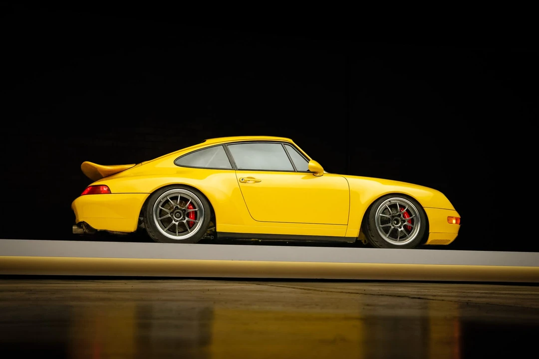 1995 Porsche 993 Carrera 4 - Image 30 of 31