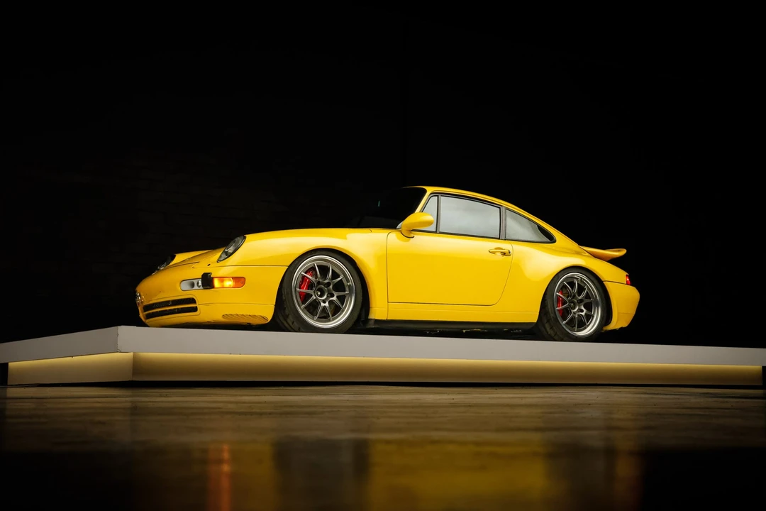 1995 Porsche 993 Carrera 4 - Image 16 of 31