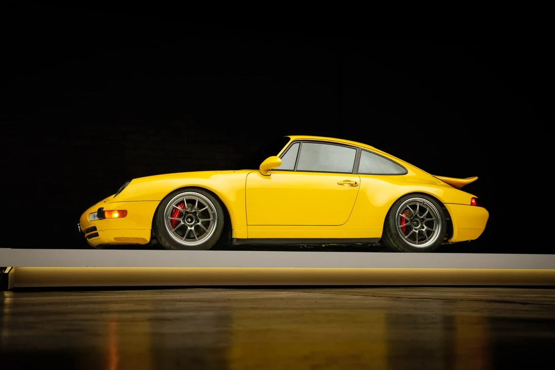 1995 Porsche 993 Carrera 4 - Image 17 of 31