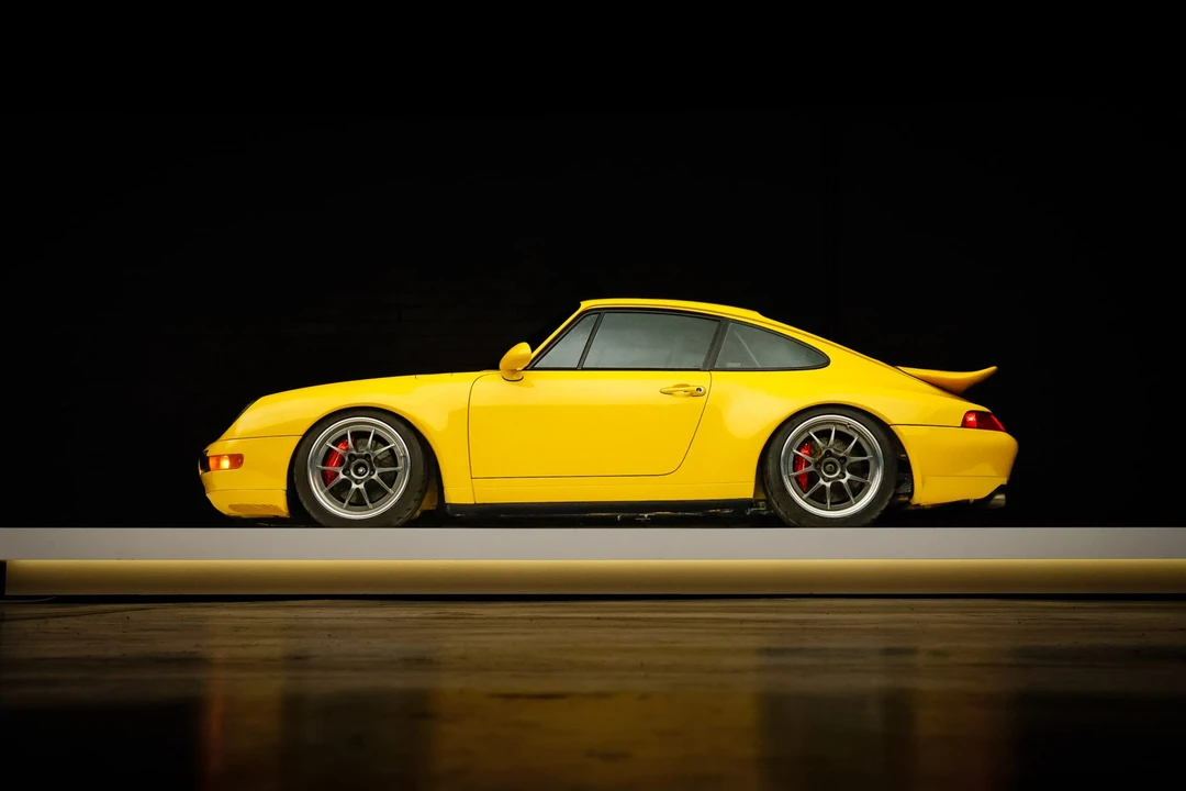1995 Porsche 993 Carrera 4 - Image 18 of 31