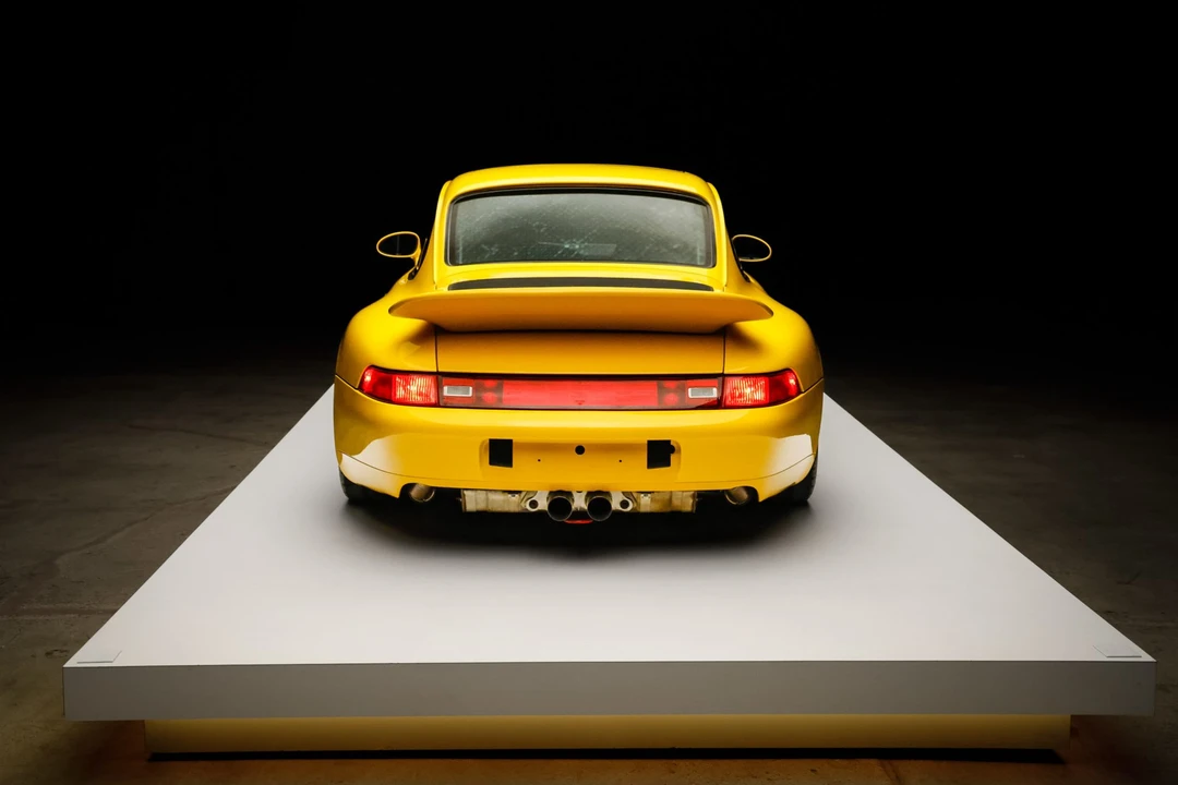 1995 Porsche 993 Carrera 4 - Image 24 of 31