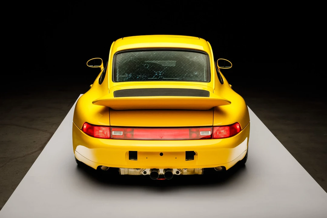 1995 Porsche 993 Carrera 4 - Image 23 of 31