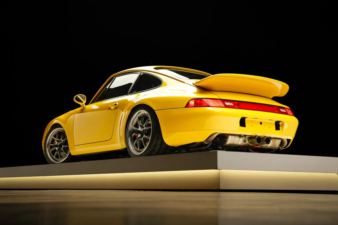 1995 Porsche 993 Carrera 4 - Image 22 of 31