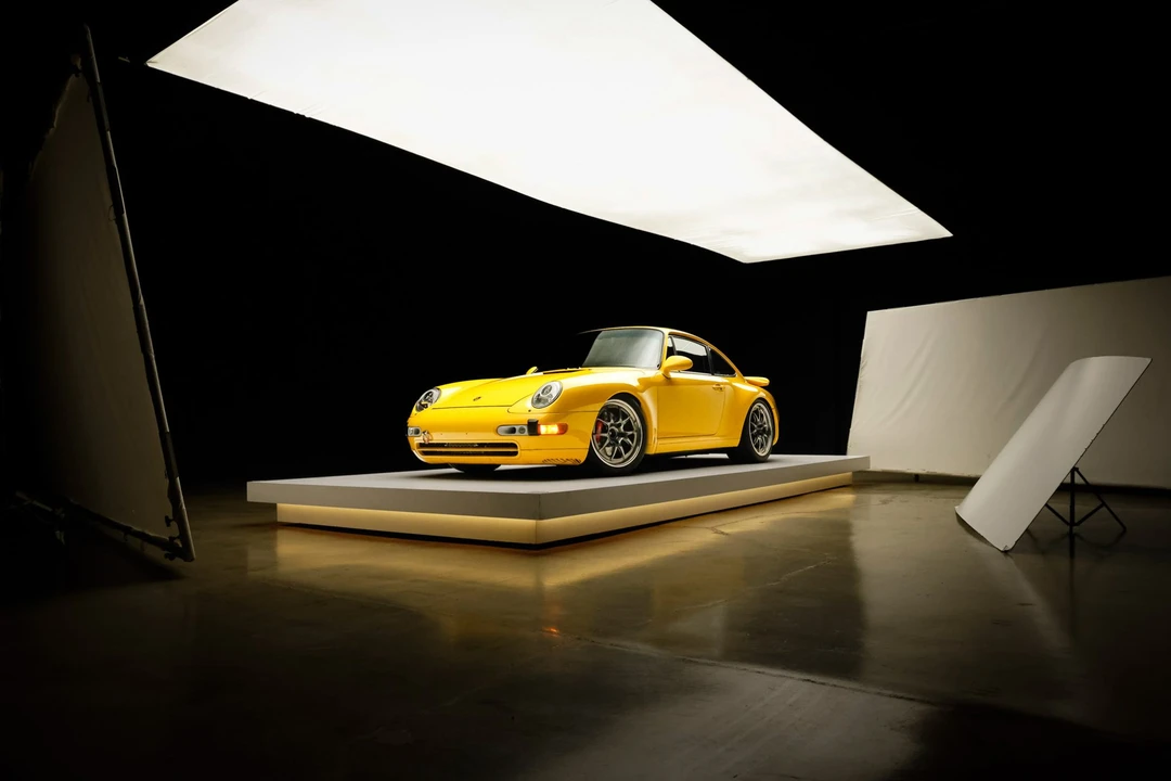 1995 Porsche 993 Carrera 4 - Image 3 of 31