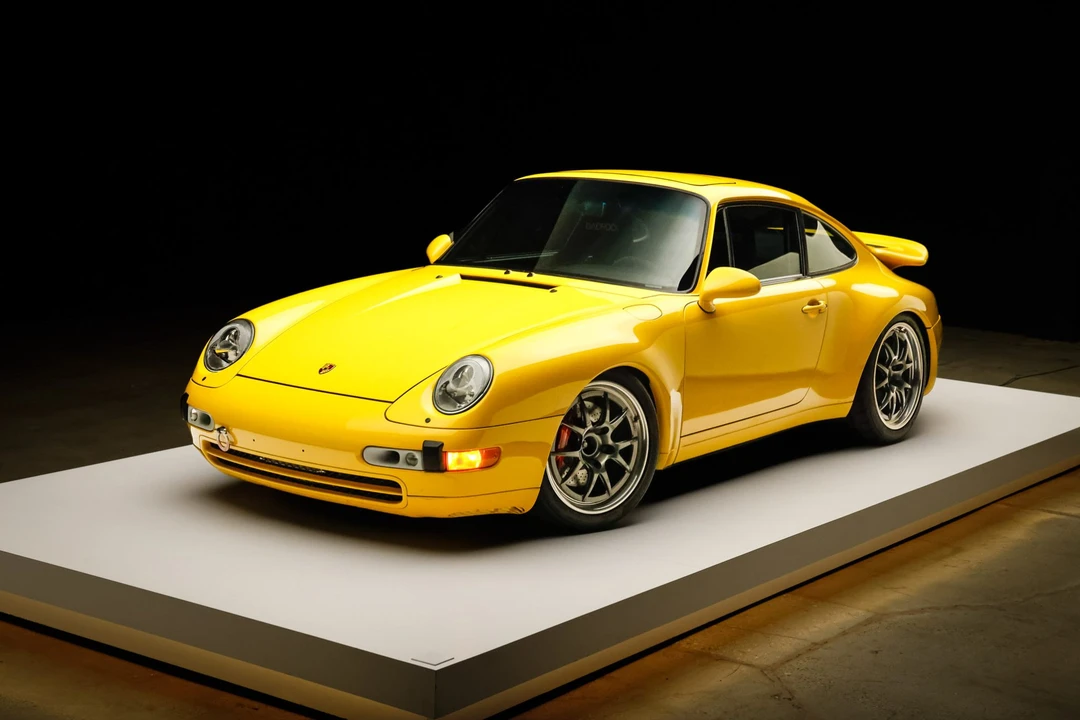 1995 Porsche 993 Carrera 4 - Image 12 of 31