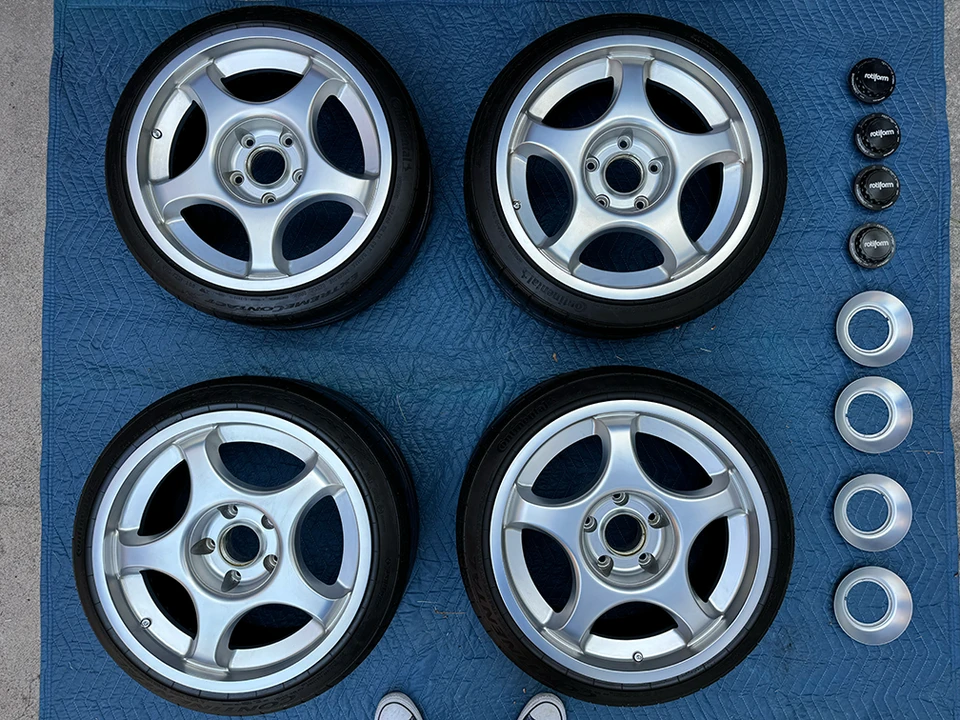 Parts & Memorabilia Other Wheels - Image 3 of 19