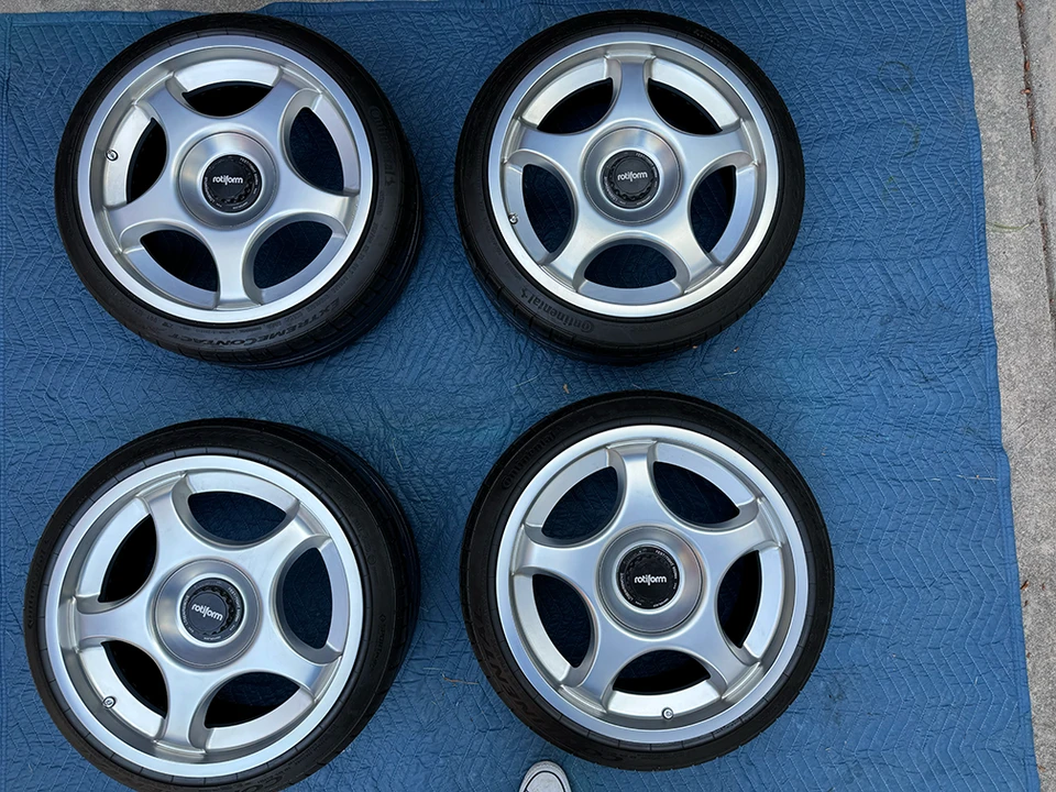 Parts & Memorabilia Other Wheels - Image 2 of 19