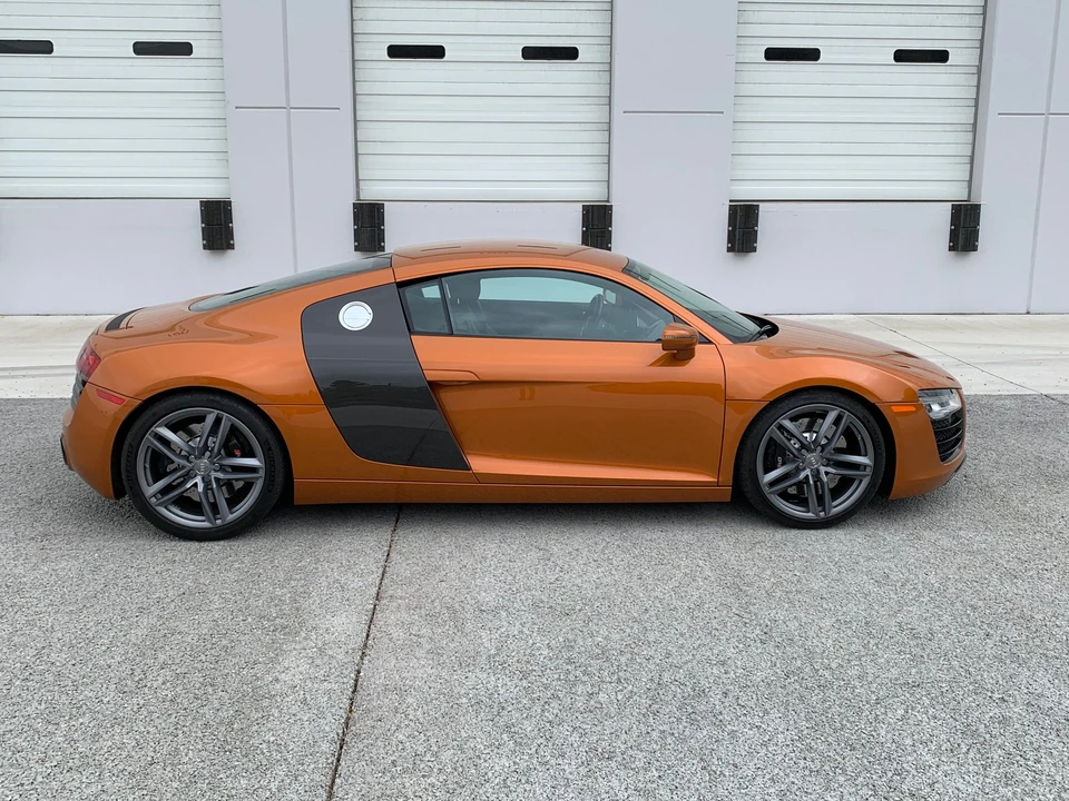 2014 Audi 42 R8 - Image 2 of 8