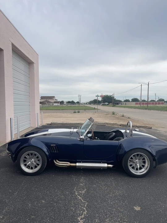 Shelby Cobra Replica - Image 19 of 31