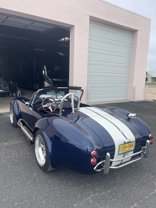 Shelby Cobra Replica - Image 16 of 31