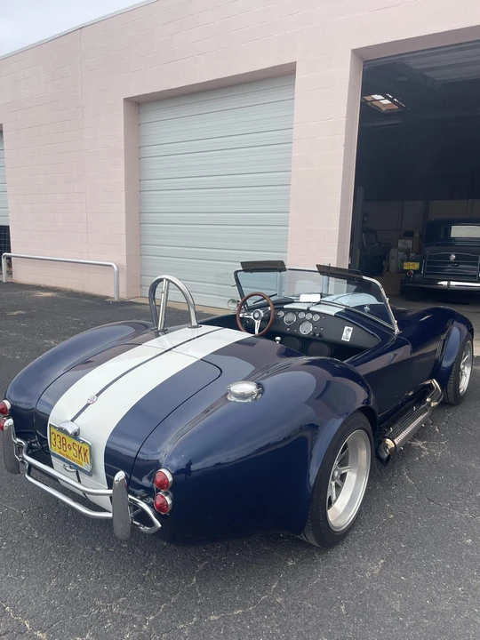 Shelby Cobra Replica - Image 13 of 31