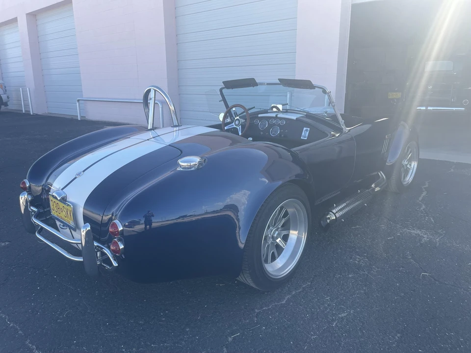 Shelby Cobra Replica - Image 12 of 31