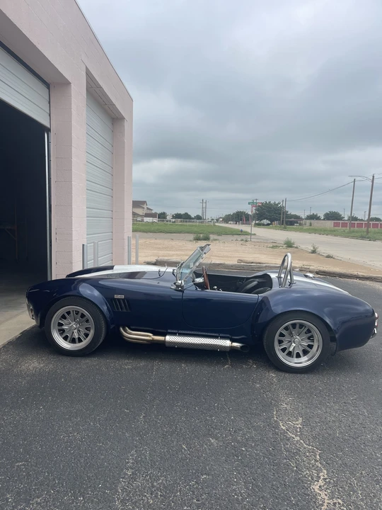 Shelby Cobra Replica - Image 22 of 31