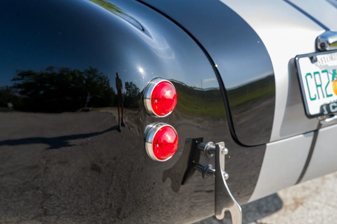 Shelby Cobra Replica - Image 16 of 31