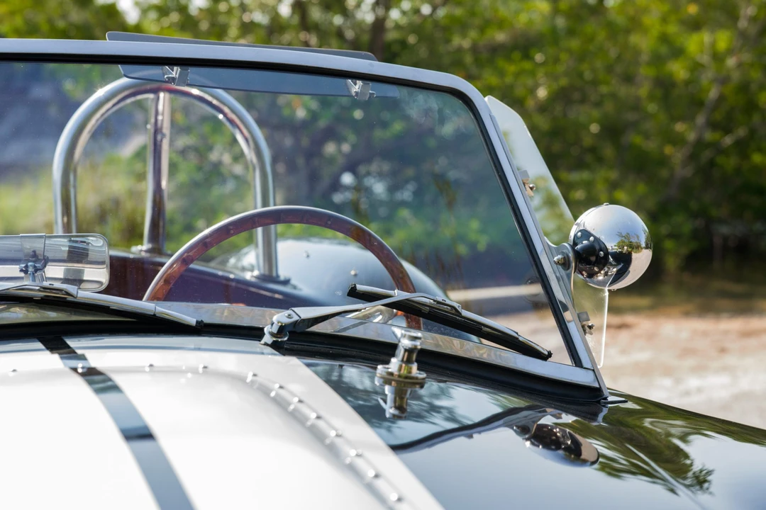 Shelby Cobra Replica - Image 27 of 31