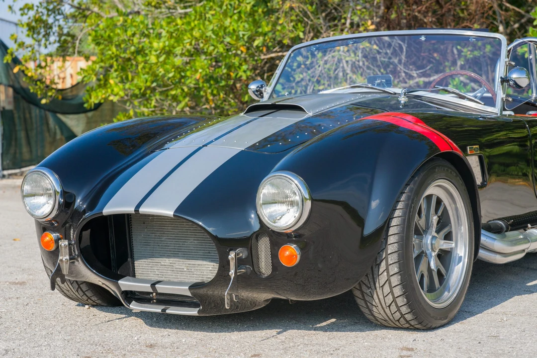 Shelby Cobra Replica - Image 11 of 31