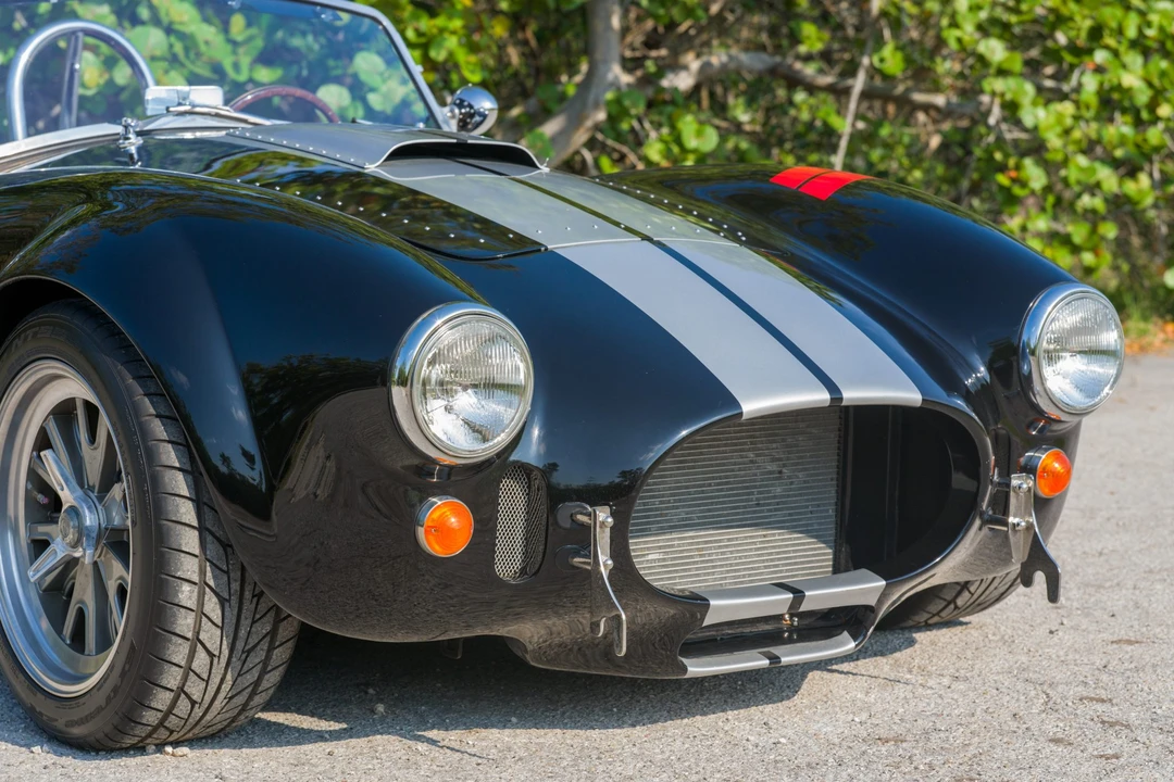 Shelby Cobra Replica - Image 10 of 31