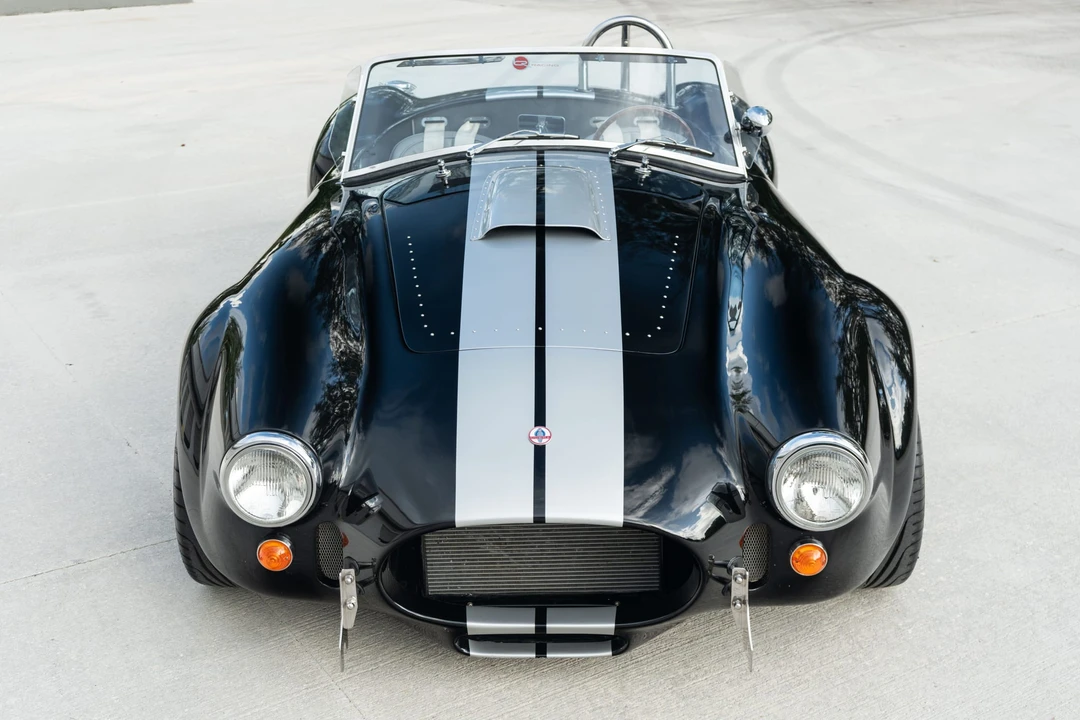 Shelby Cobra Replica - Image 15 of 31