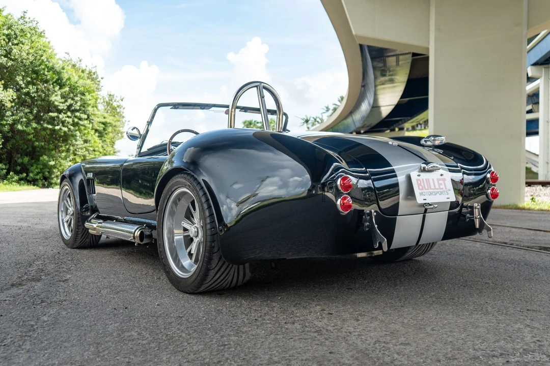 Shelby Cobra Replica - Image 10 of 31