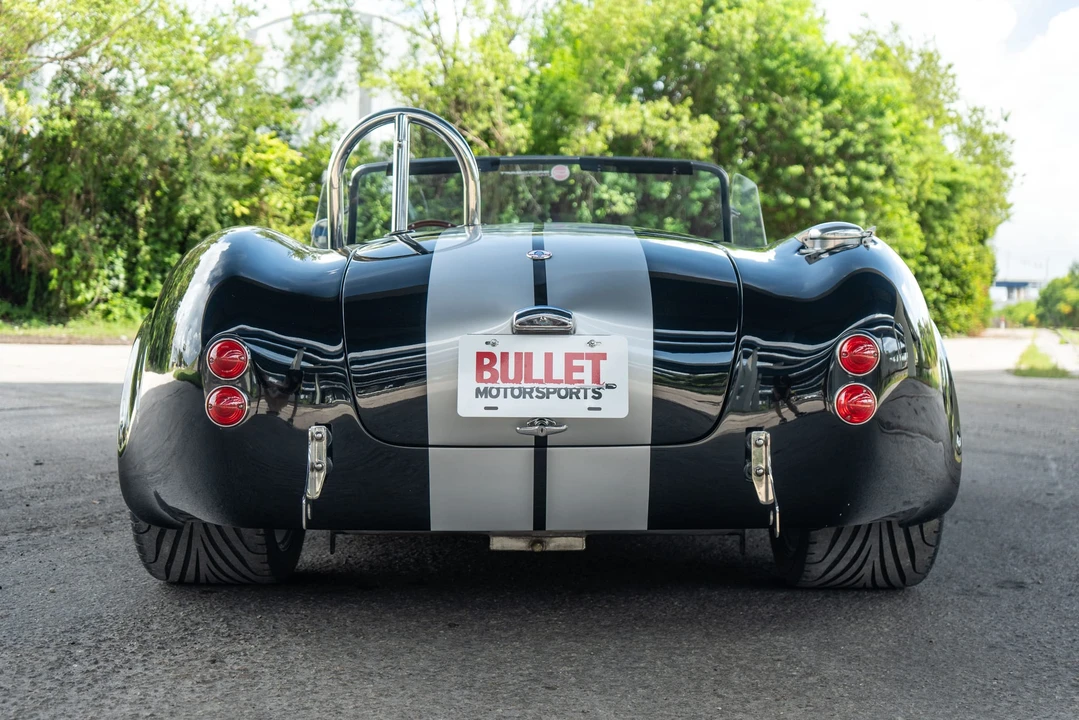 Shelby Cobra Replica - Image 11 of 31