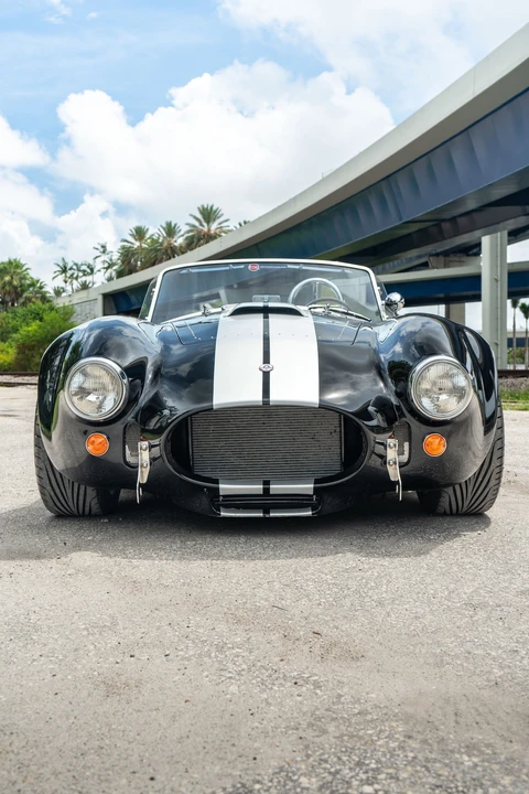 Shelby Cobra Replica - Image 17 of 31