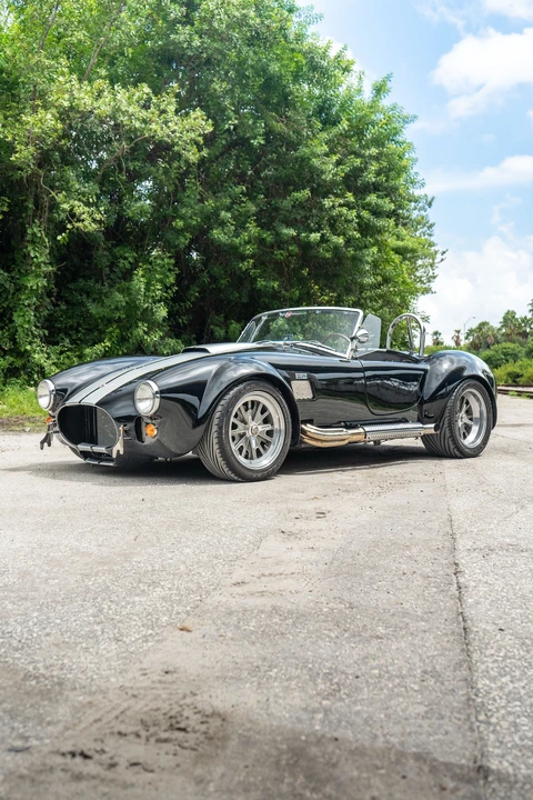 Shelby Cobra Replica - Image 8 of 31