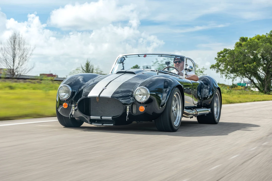Shelby Cobra Replica - Image 20 of 31