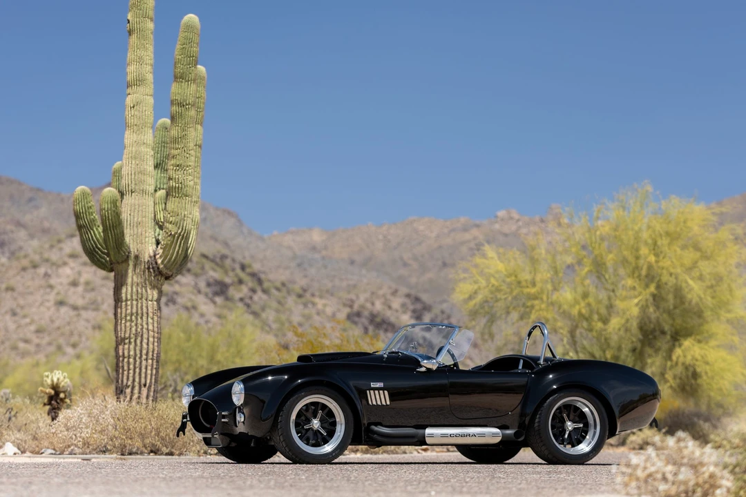 Shelby Cobra Replica - Image 4 of 31