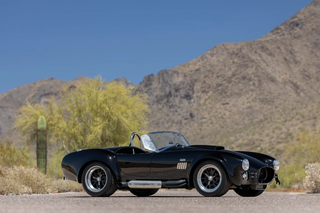 Shelby Cobra Replica - Image 18 of 31